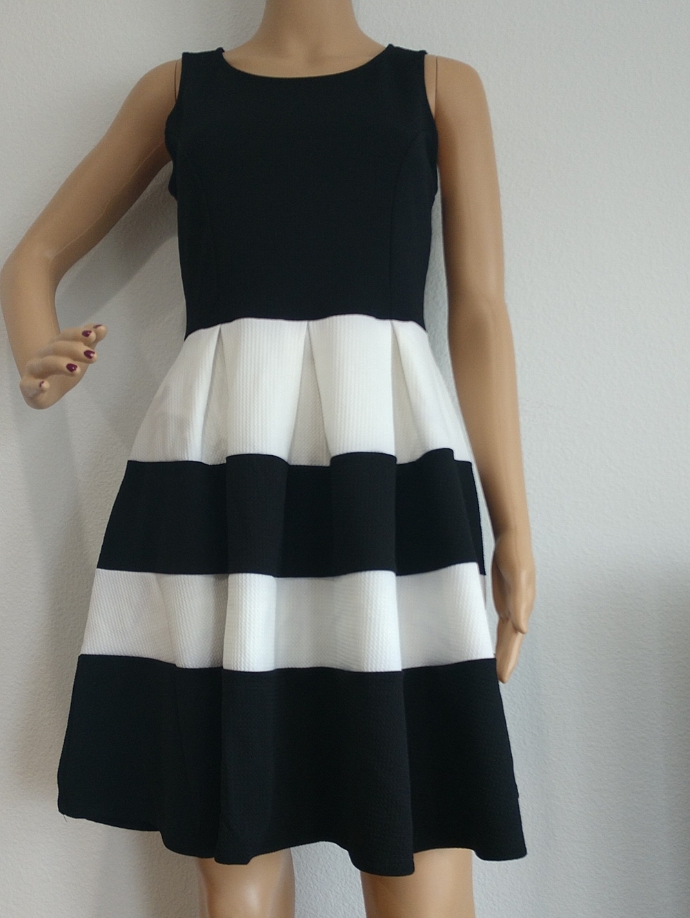 Sleeveless Black and White Striped Mini Dress
